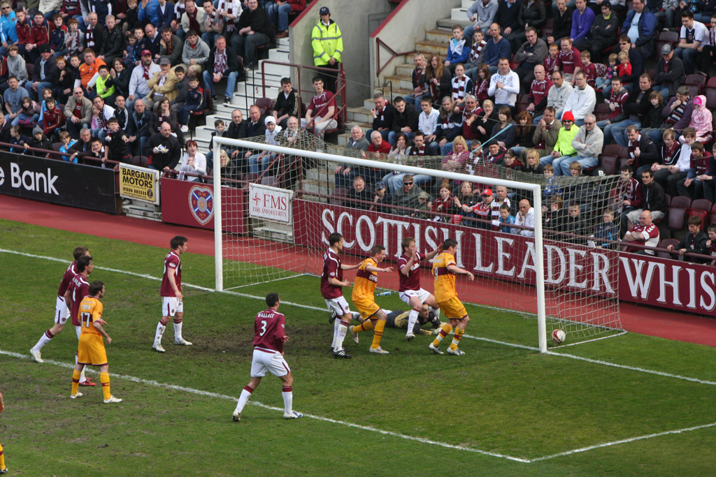 Hearts%200%20Motherwell%202%2024th%20April%202010%20274