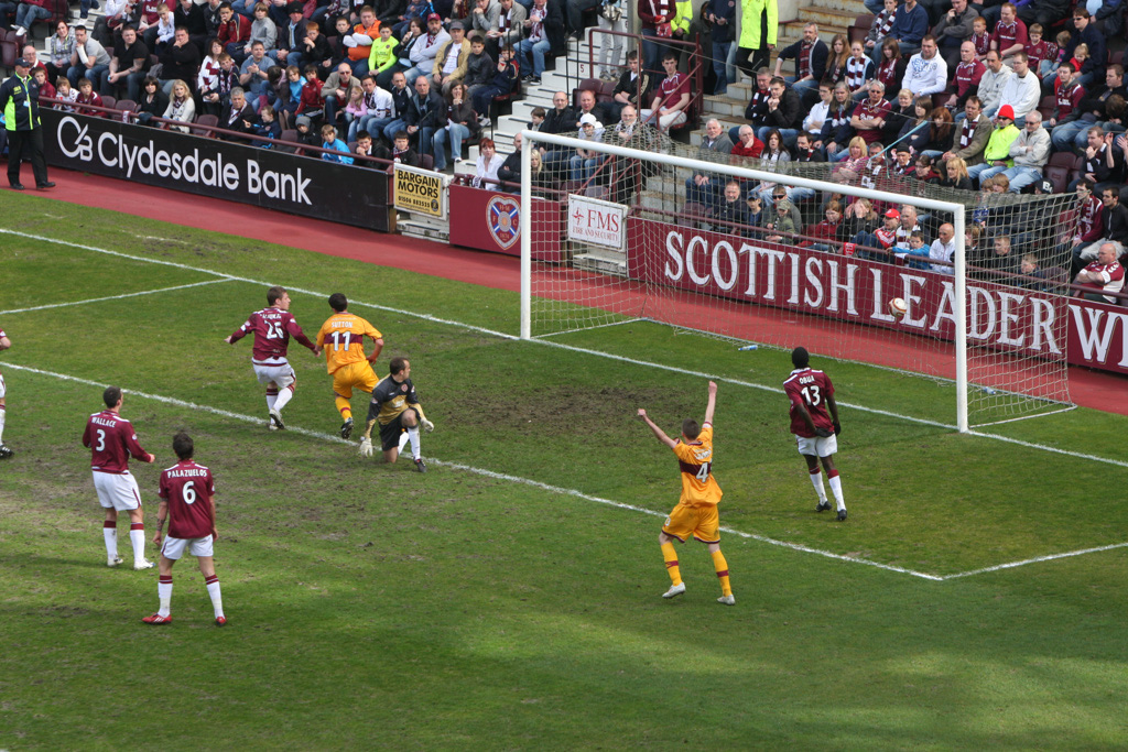 Hearts%200%20Motherwell%202%2024th%20April%202010%20327
