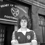 Alfie Conn joins Hearts 1980