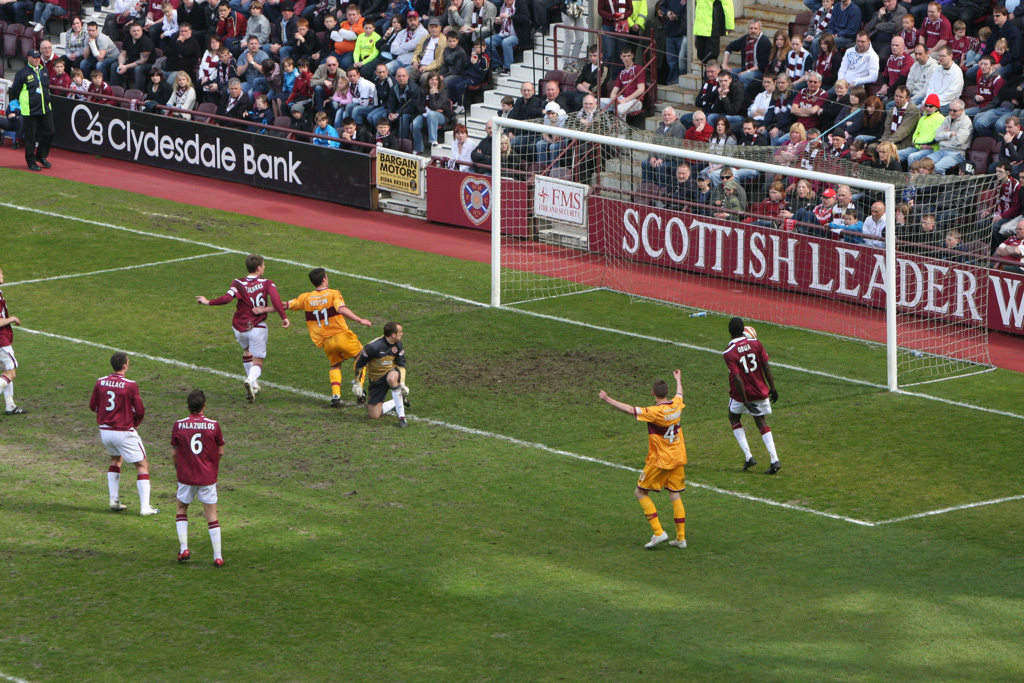 Hearts%200%20Motherwell%202%2024th%20April%202010%20326