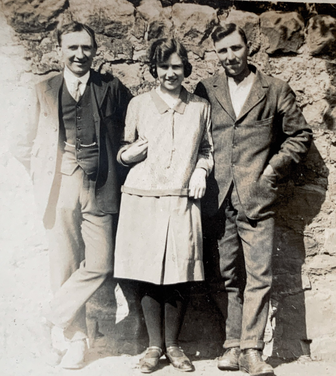 1946-004