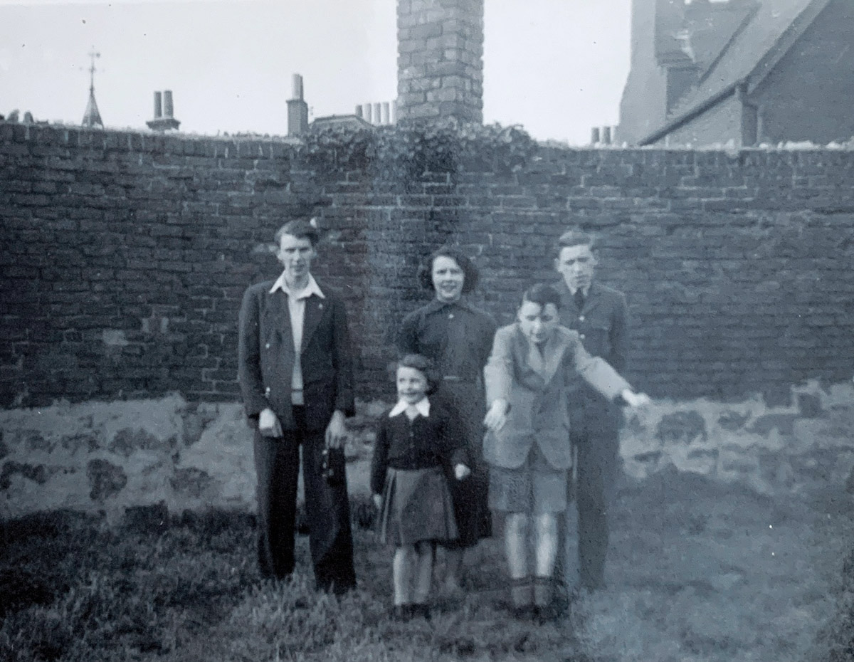 1952-046