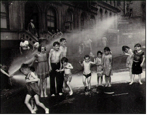 Weegee02