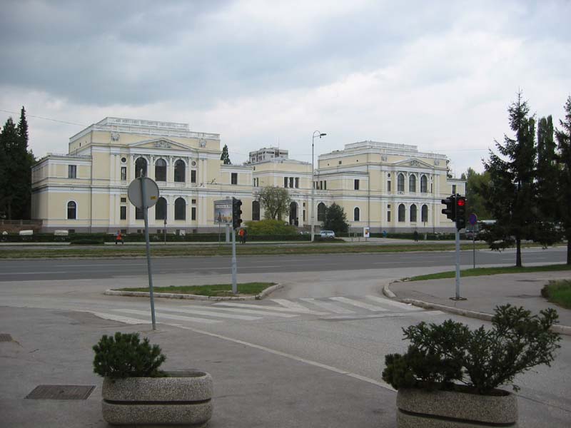 108-0888_IMG
