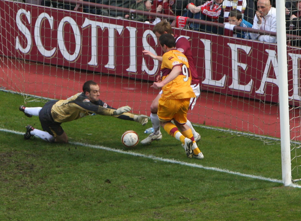 Hearts%200%20Motherwell%202%2024th%20April%202010%20267a