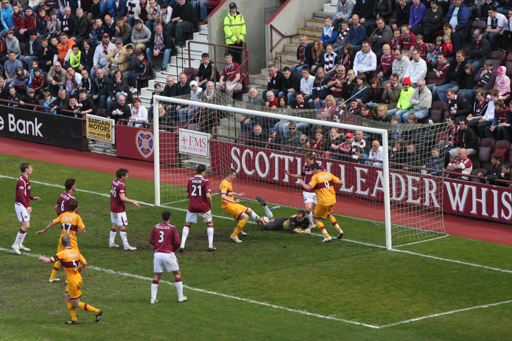 Hearts%200%20Motherwell%202%2024th%20April%202010%20269