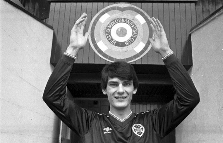 Craig Levein signs to Hearts 1983c