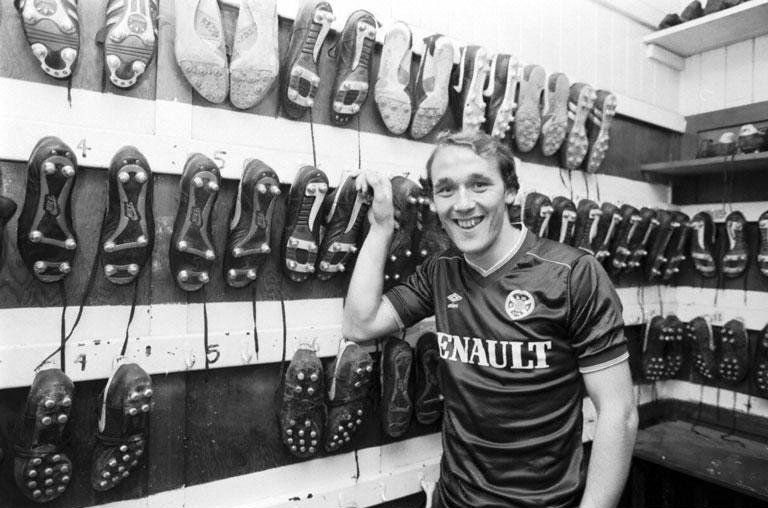 Sandy Clark joins Hearts 1984