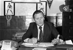 Hearts sack Willie Ormond 1980