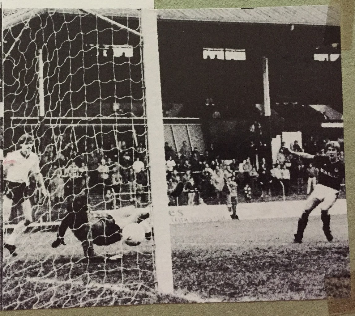 1985-02-03_HEA_3_DND_3_L_24_of_36-009