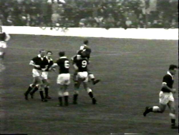 1964090520.jpg