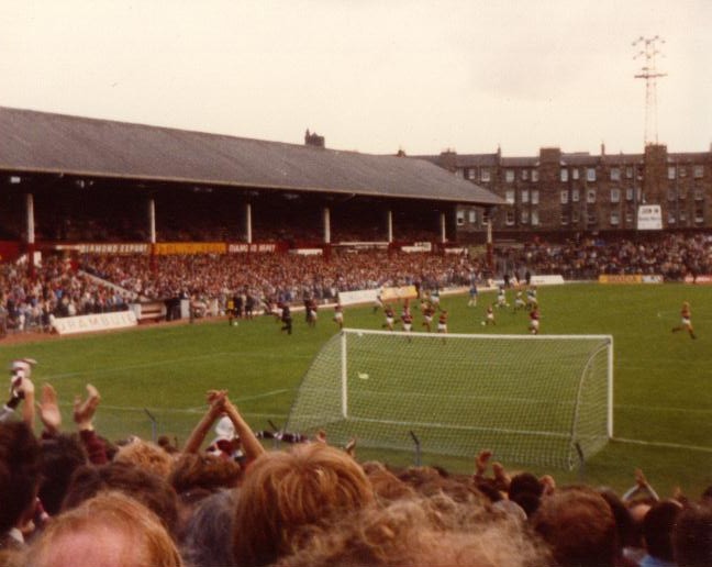 1983090312.jpg