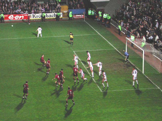 Thu 28 Sep 2000  Hearts 3  VfB Stuttgart 2 
