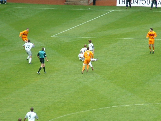 2003092716.jpg