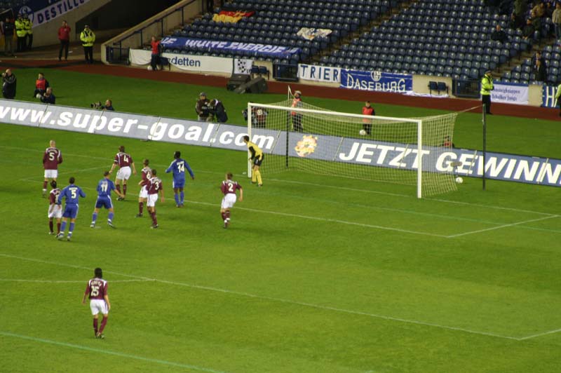 Thu 04 Nov 2004  Hearts 0  Schalke 04 1 